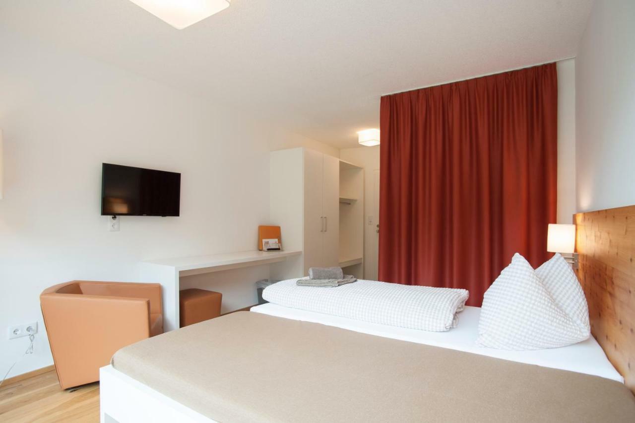 Hermann-Gmeiner-Akademie Hotel อินส์บรุค ภายนอก รูปภาพ