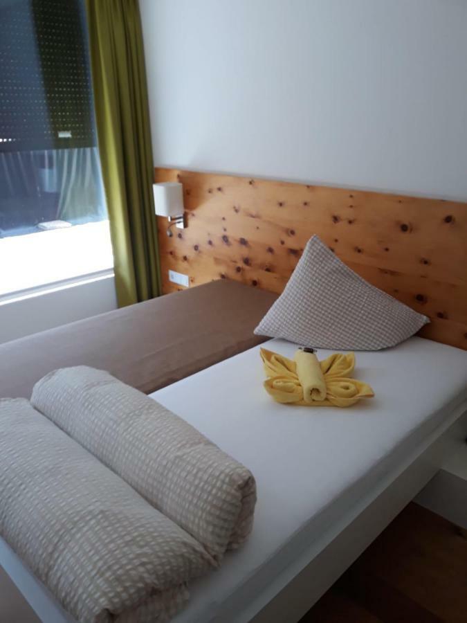 Hermann-Gmeiner-Akademie Hotel อินส์บรุค ภายนอก รูปภาพ
